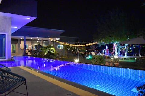 The Paradise Estate-the PERFECT country getaway
