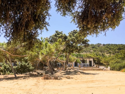 Studio 12 in Sarakiniko with WiFi and Terrace