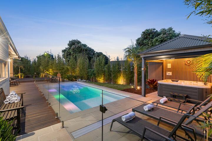 Bella Beach Resort | Oasis with Heated Pool gallery image 4