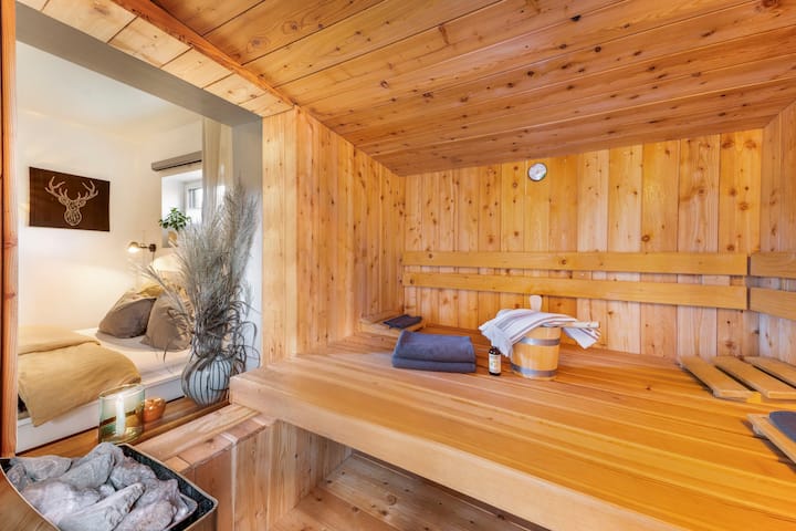 Urlebnis II Guest Suite Larch with Sauna and Fireplace