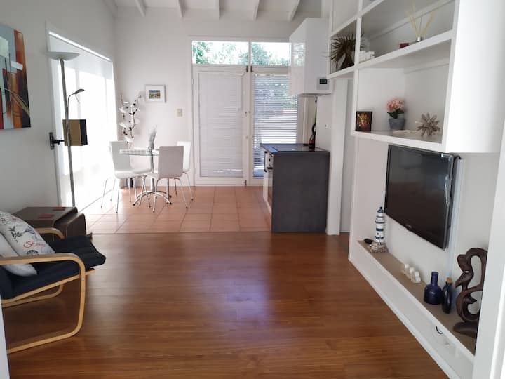 The Cottage - Noosa Shire