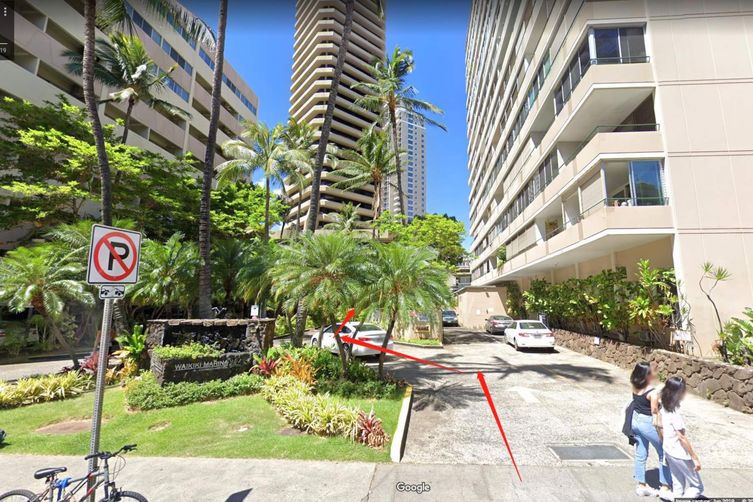 Condo in Honolulu · ★4.85 · Studio · 2 beds · 1 private bath - Image 11