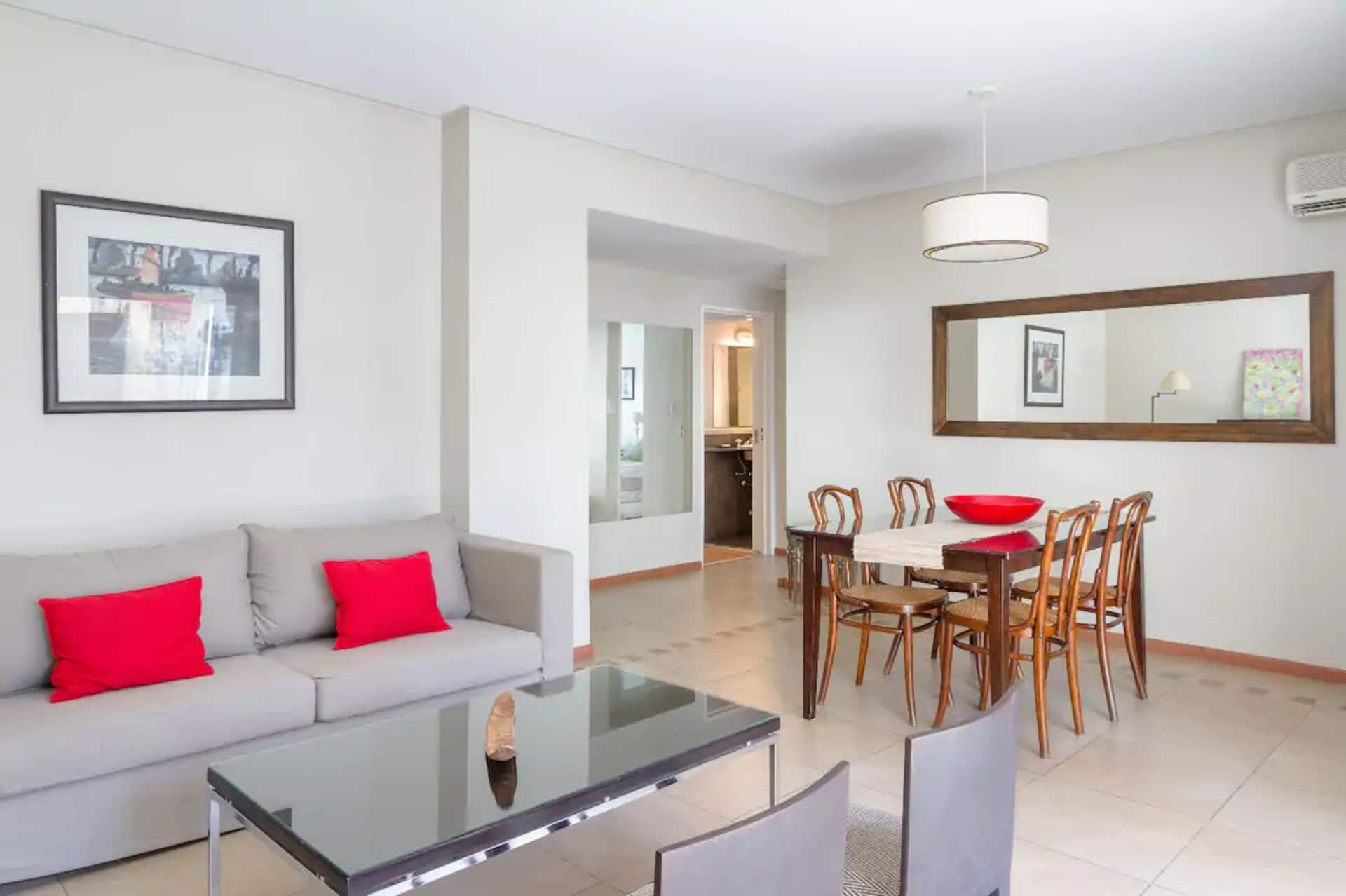 Two-bedroom apartment in Recoleta