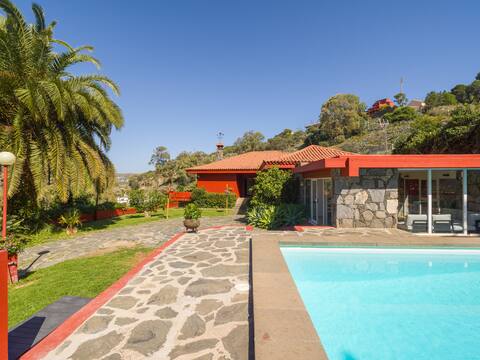 Jardín de Santa Brígida with pool, sauna & jacuzzi