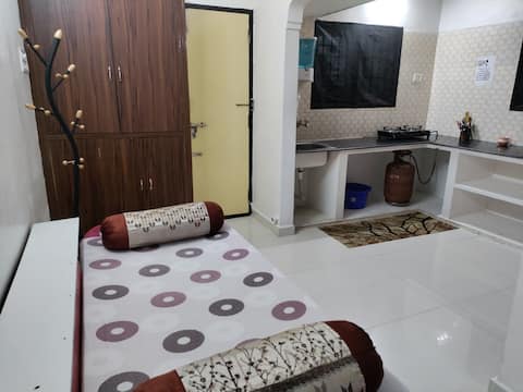 Studio Room with Kitchen / Near Porur