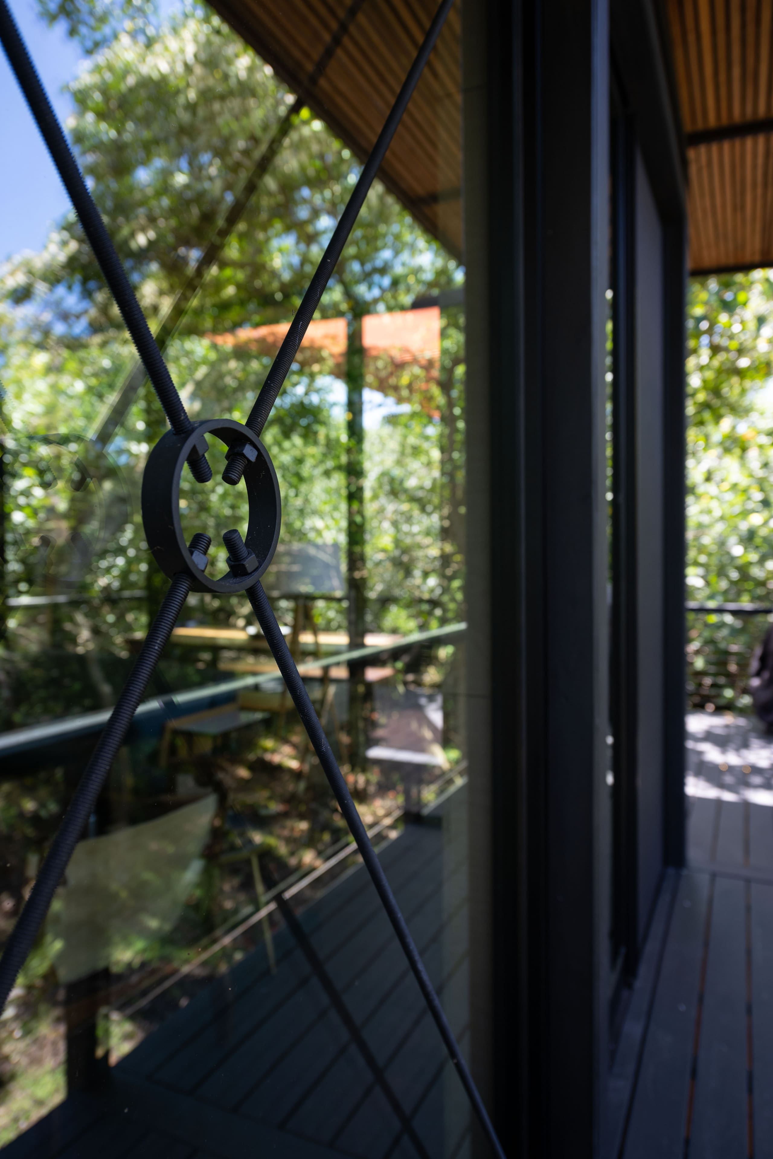 Glass House near Capt. Cook Trail - Image 30