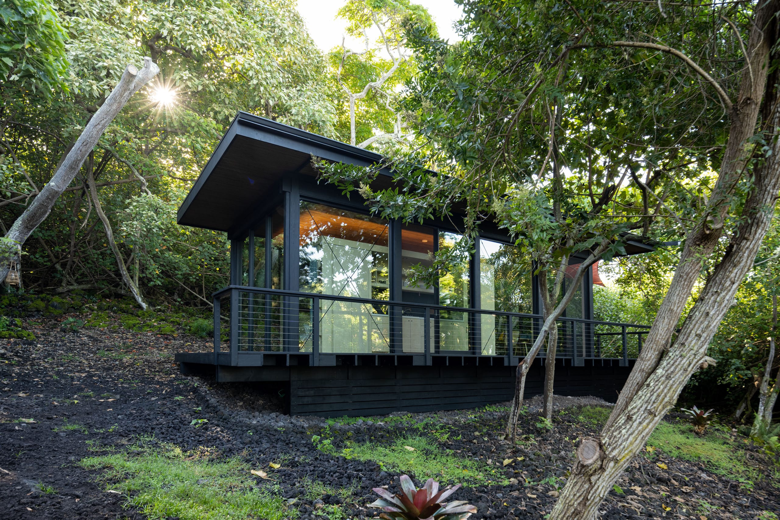 Glass House near Capt. Cook Trail - Image 8
