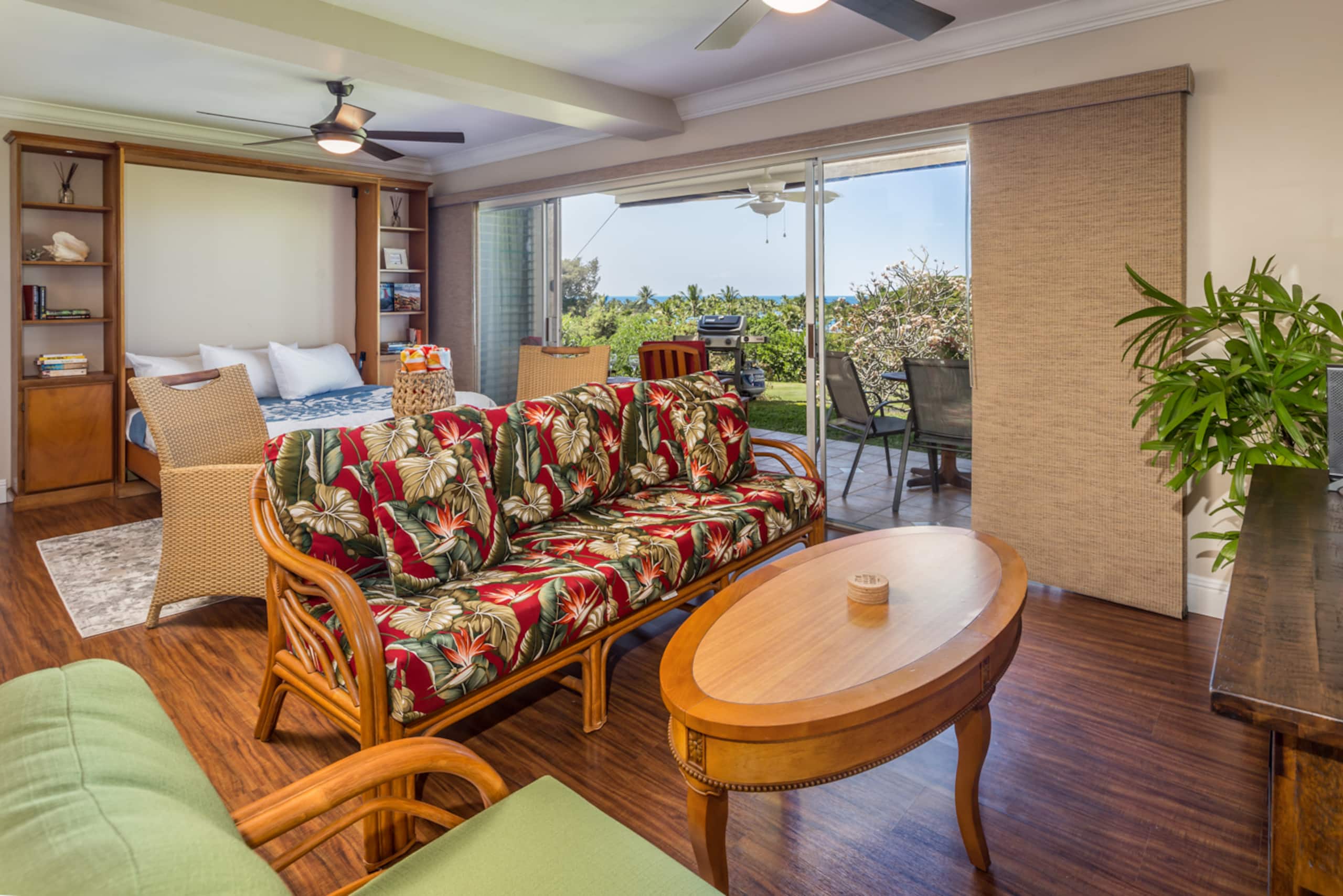 Condo in Kailua-Kona · ★4.93 · 1 bedroom · 2 beds · 2 baths - Image 4
