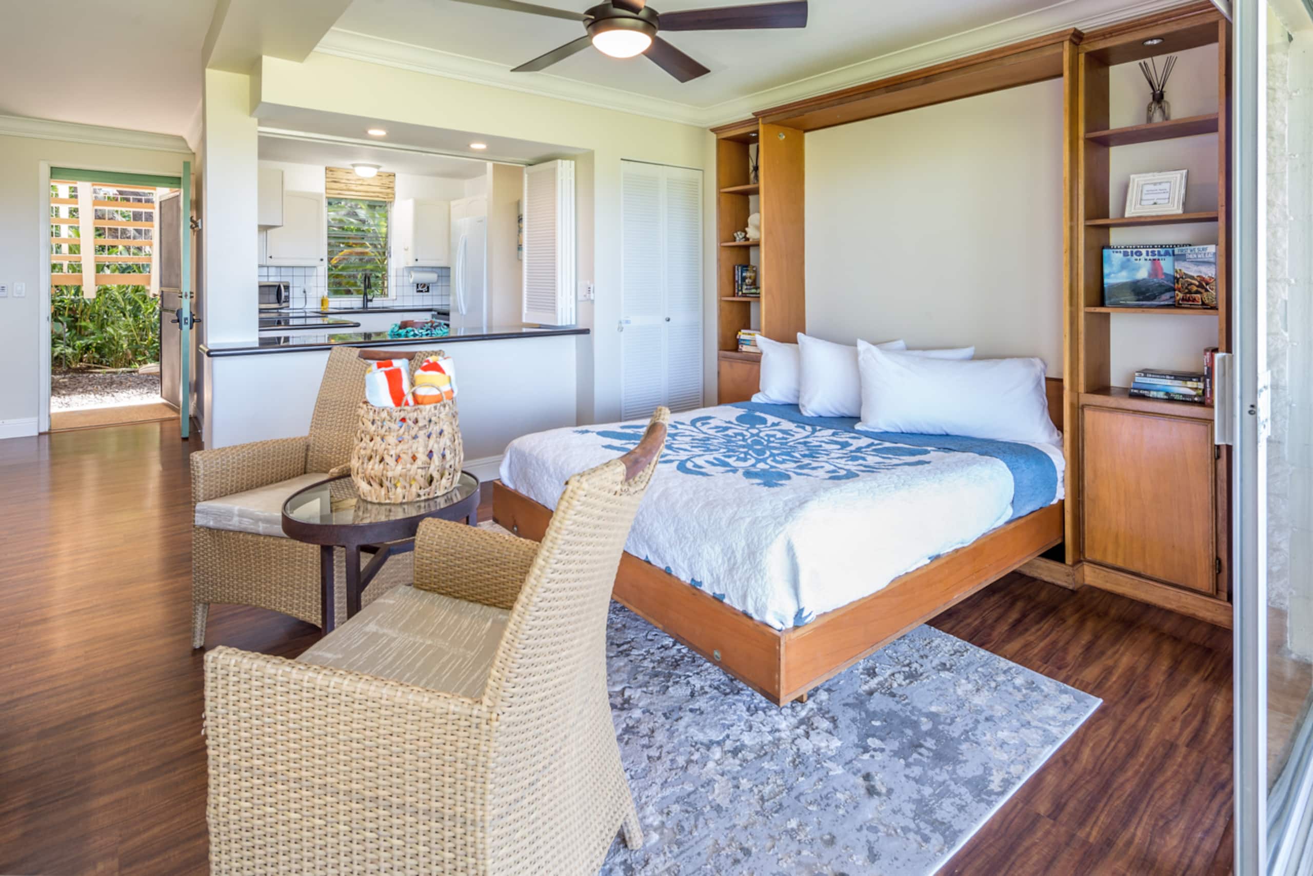 Condo in Kailua-Kona · ★4.93 · 1 bedroom · 2 beds · 2 baths - Image 8