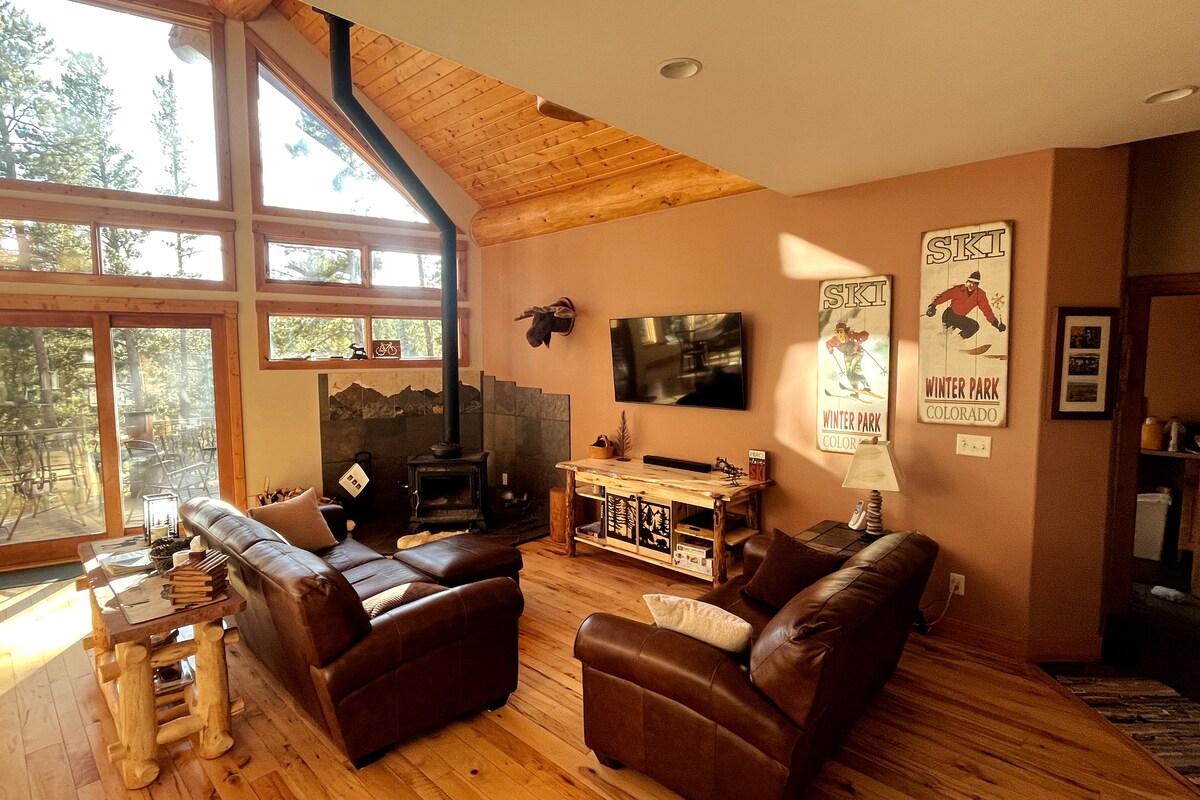 Chumba kizuri chenye jiko la mbao