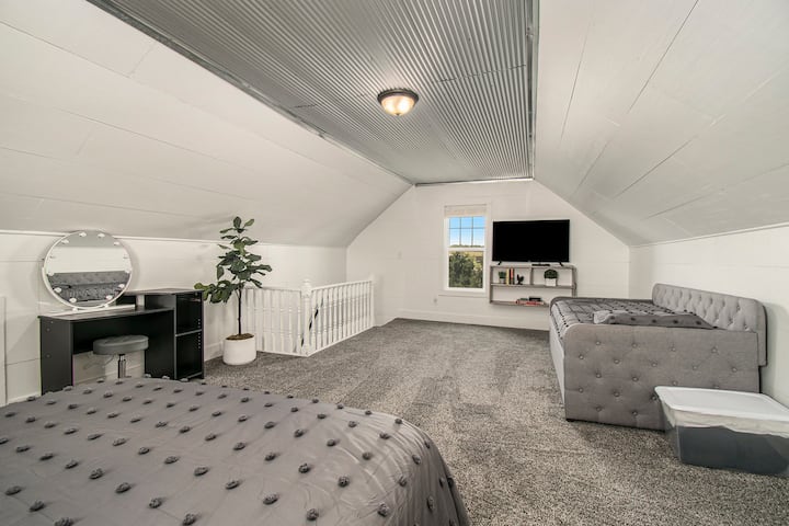 Upstairs Bedroom
