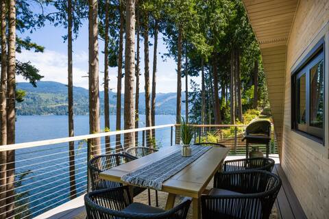 Casa Las Nubes NEW! Whatcom Lakefront Cabin/HotTub