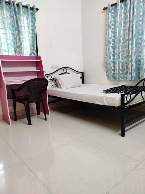 Budget Room/ Near Porur