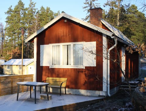 Cabaña privada junto al lago Mälaren. Baño, sauna en alquiler