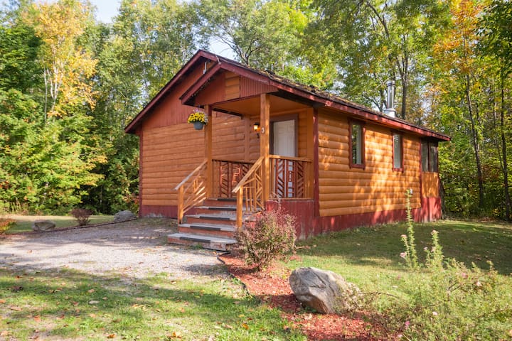Lakepoint Cottage Resort managed Airbnb listing 3