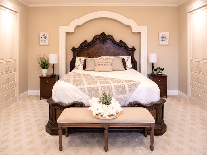 Spálňa 4.
Manželská posteľ v apartmáne Master.