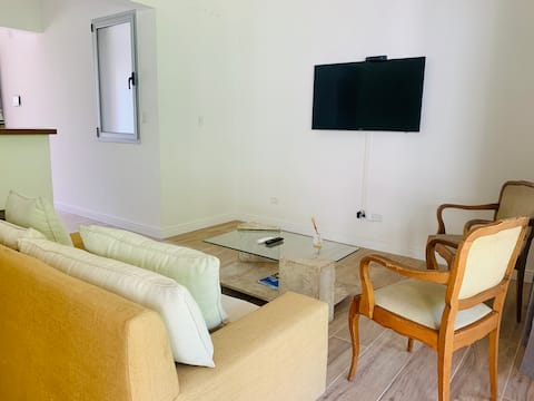 Airbnb con mejor rendimiento: SAN LORENZO COUNTRY DEPARTMENT impeccable and bright en San Lorenzo