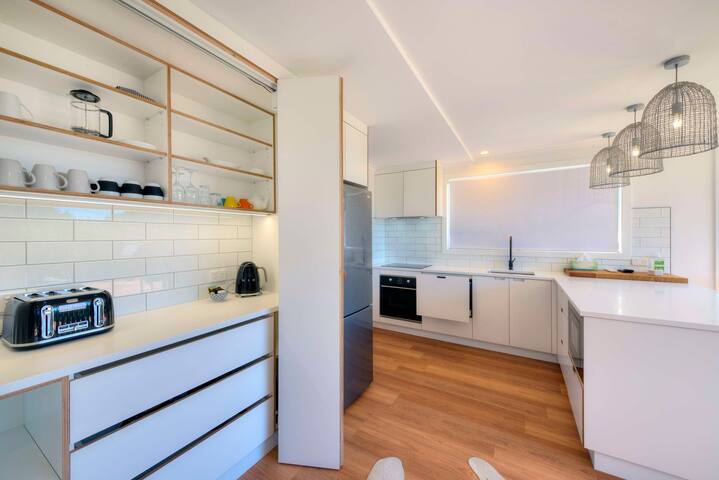 On the Beach 2 gallery image 3