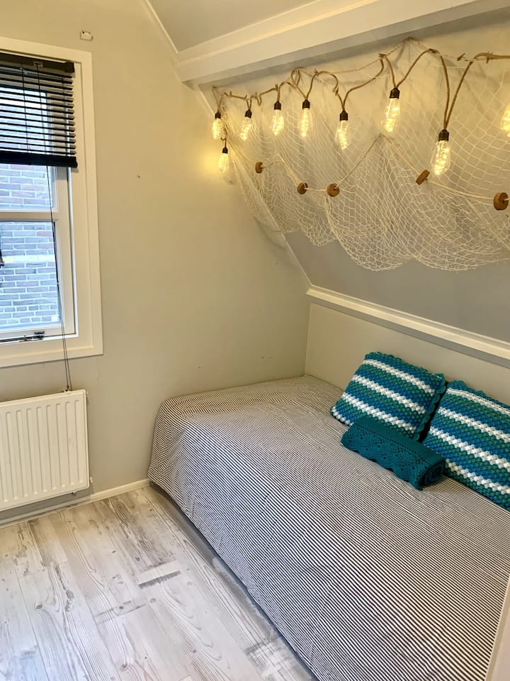 Ერთადგილიანი ოთახი