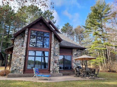 Perfect Northwoods Lakehouse Retreat
