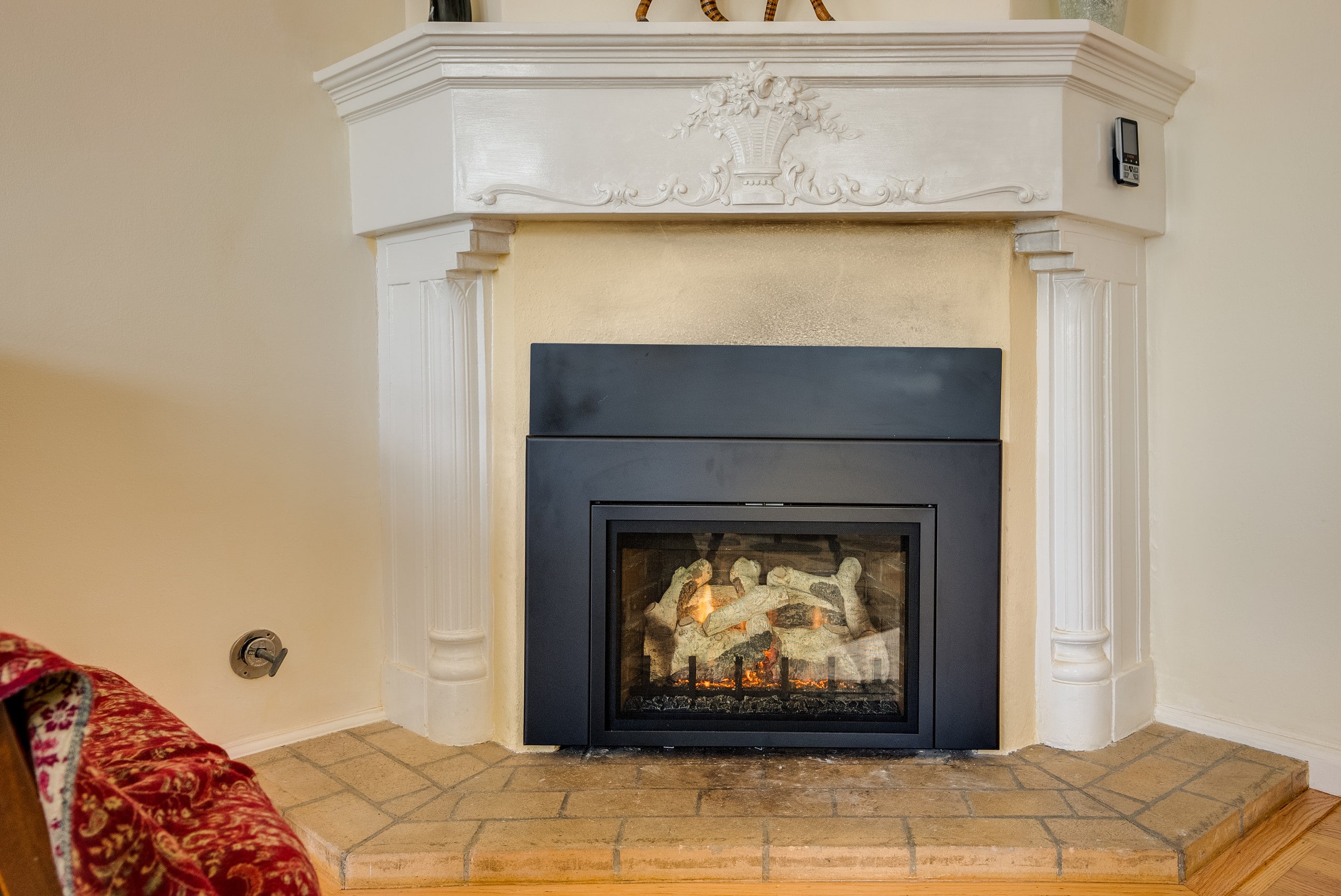 Home in San Francisco · ★4.93 · 2 bedrooms · 2 beds · 1 bath - Image 5