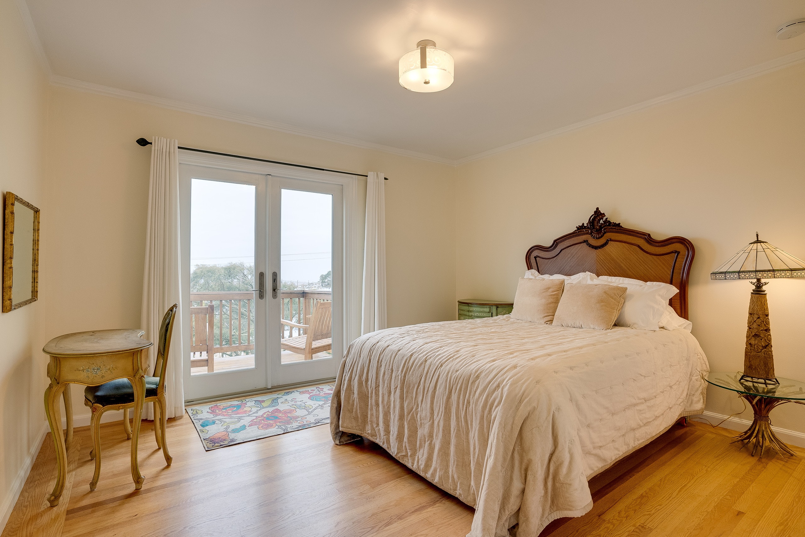 Home in San Francisco · ★4.93 · 2 bedrooms · 2 beds · 1 bath - Image 23