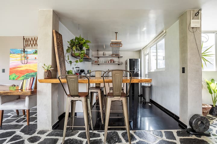 Enchanted 3BR Penthouse w/ Terrace gallery image 4