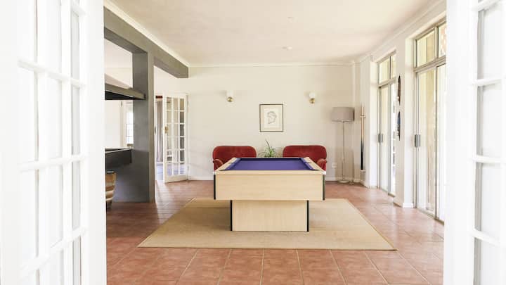 A Rural Farm House With Firewood Hot Tub - Somerset West