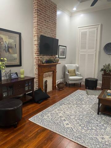 Stunning Property ADA accessible Near Fairgrounds! gallery image 5