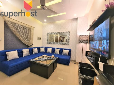Stylish Luxe 2 BedroomLK Condo Close to GIGA Mall.