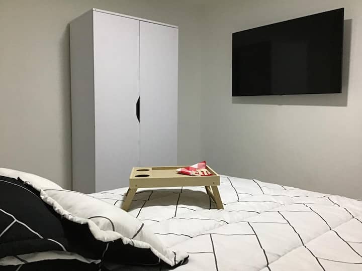 საძინებელი 1