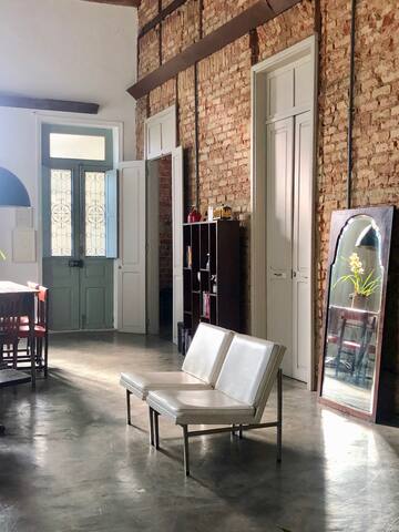 Santa Teresa Vintage Chic Villa gallery image 2