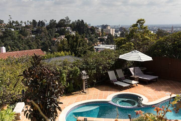 Architectural Alchemy: Light & Water on Clifftop gallery image 3