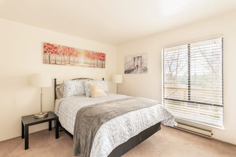 Furnished 1 bedroom Apartment, Pool, Gym - Monthly