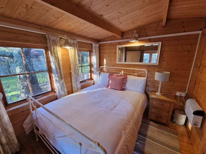 Cherry Orchard Retreat-renovated, With Spa - Dorset