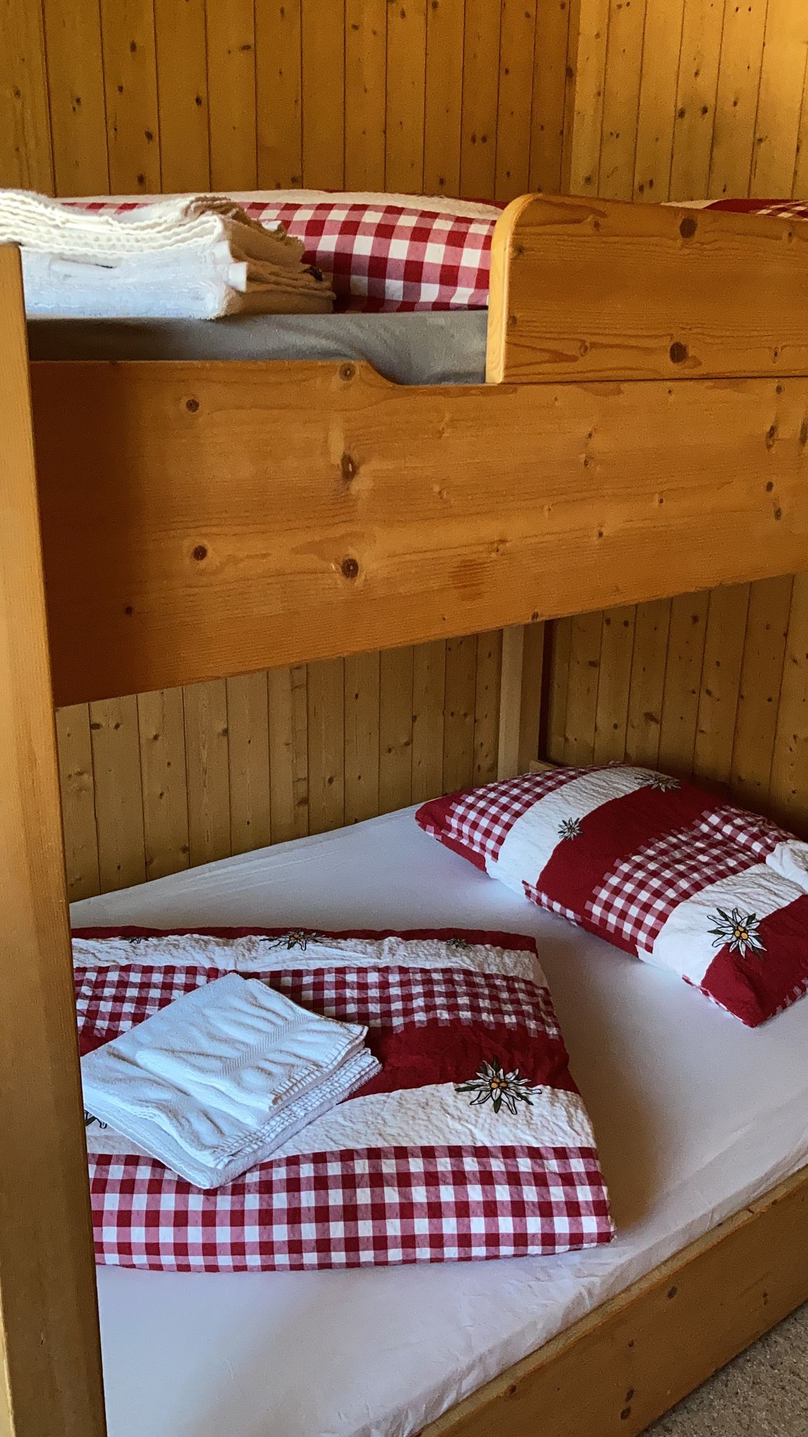 Dhomë me krevat marinari