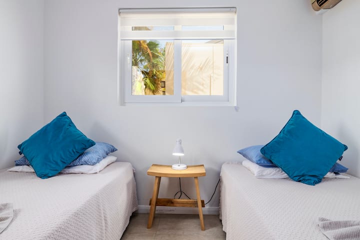 Chambre n ° 3 avec deux lits simples