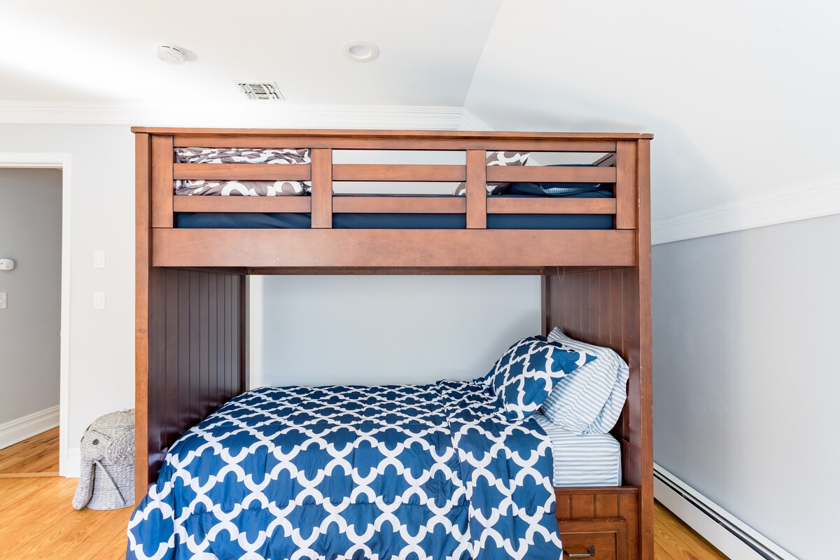 საძინებელი 4