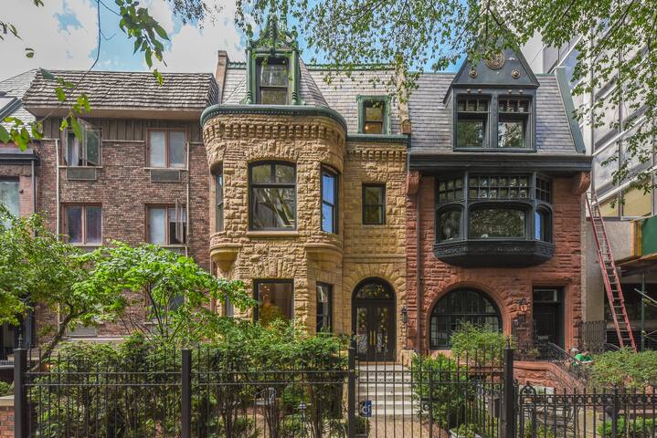 Chicago Luxury Home Gold Coast Best Location