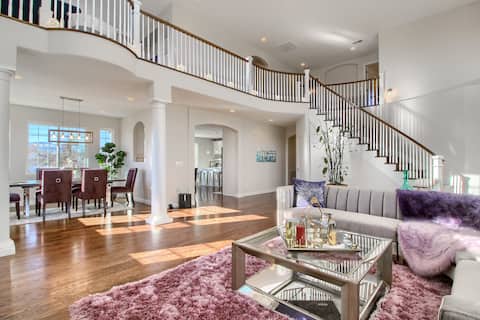 Glamorous Home: Explore and Relax in Style