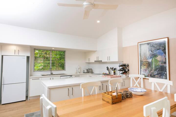 Bushland Retreat in Smiths Lake gallery image 5