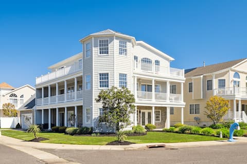 Spectacular 3 Story 6 Bedroom Home And Ocean Views