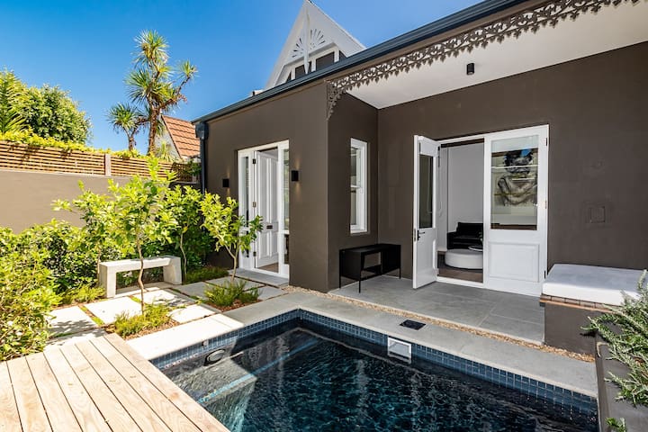 Designer Sea Point Rowhouse