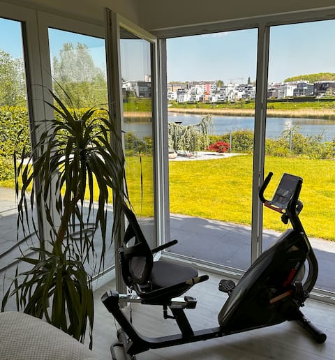 Phoenixsee 1st row lake view & garden, terrace