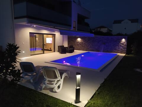Tesa 1 -Villa with private pool  (2 bedrooms)