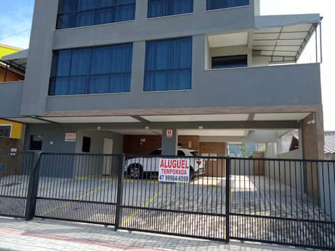 Top performing Airbnb: solarapartbombinhas Beautiful apartment Bombinhas with balcony in Bombinhas
