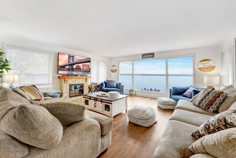 Amazing Views & Incredible Amenities = Relaxation