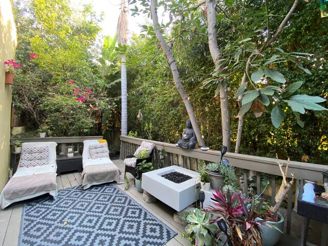 House 3b & 2b garden jacuzzi. West Hollywood – LA