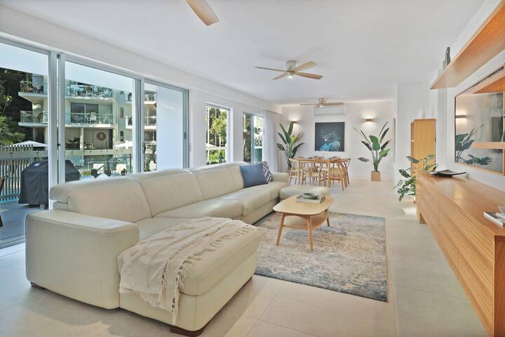 Ultimate Little Cove beach pad