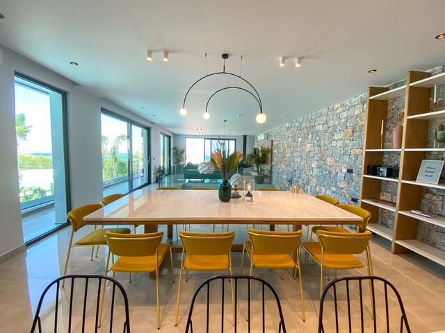 Villa Lydia | New luxury villa with infinity pools gallery image 5